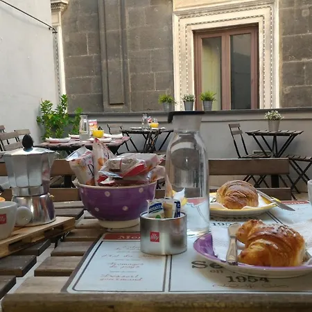 Oda ve Kahvaltı Il Taschino Napoli